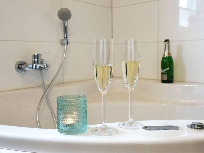 Ferienhaus für 6 Personen, mit Terrasse und Whirlpool sowie Sauna und Seeblick in Nordhorn - 4