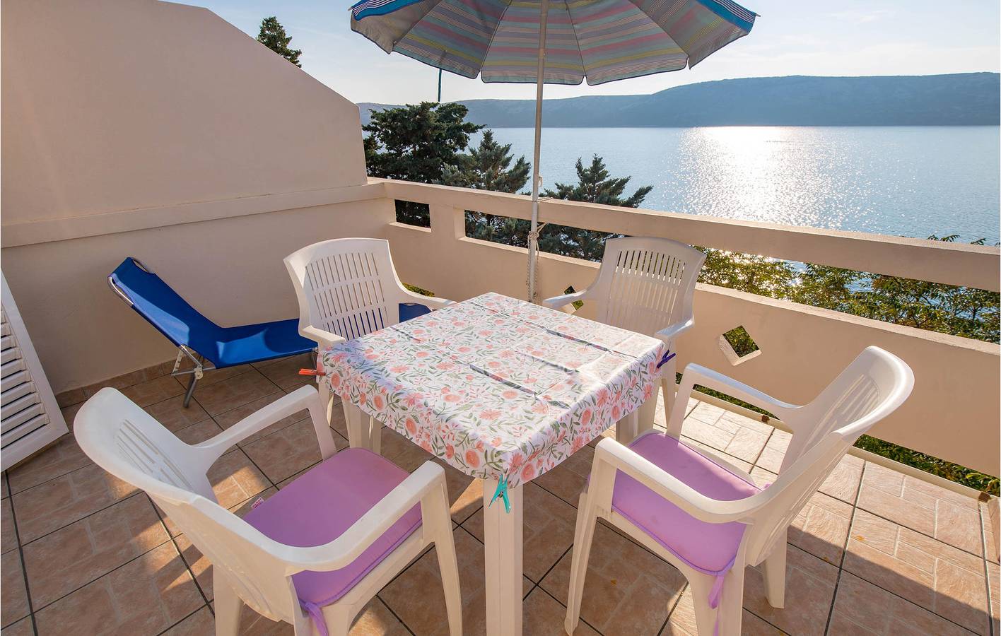 Ganze Ferienwohnung, Ferienwohnung für 4 Personen mit Terrasse in Novalja, Pag