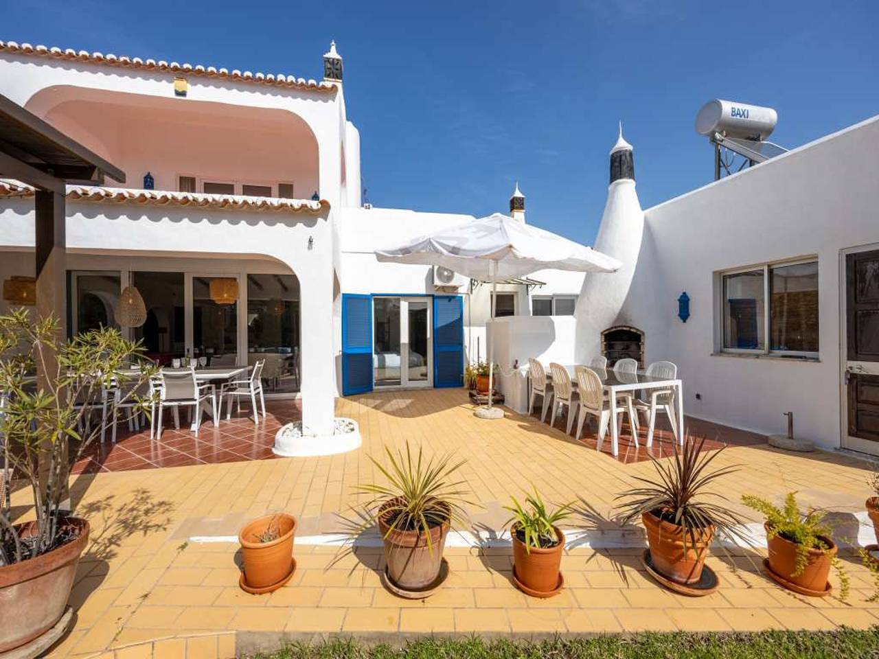 Villa für 16 Personen mit Garten in Carvoeiro, Lagoa