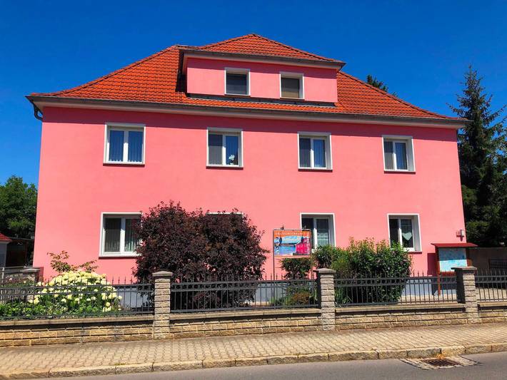 Bungalow für 2 Personen, mit Garten