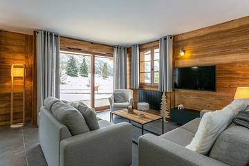 Gîte pour 4 personnes, avec terrasse et jardin dans Lac des Confins