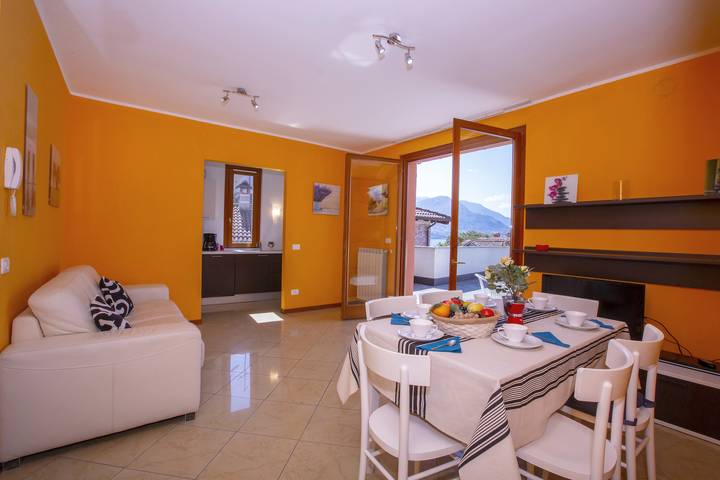 Ferienwohnung für 6 Personen, mit Terrasse und Seeblick in Gemeinde Varenna - 4