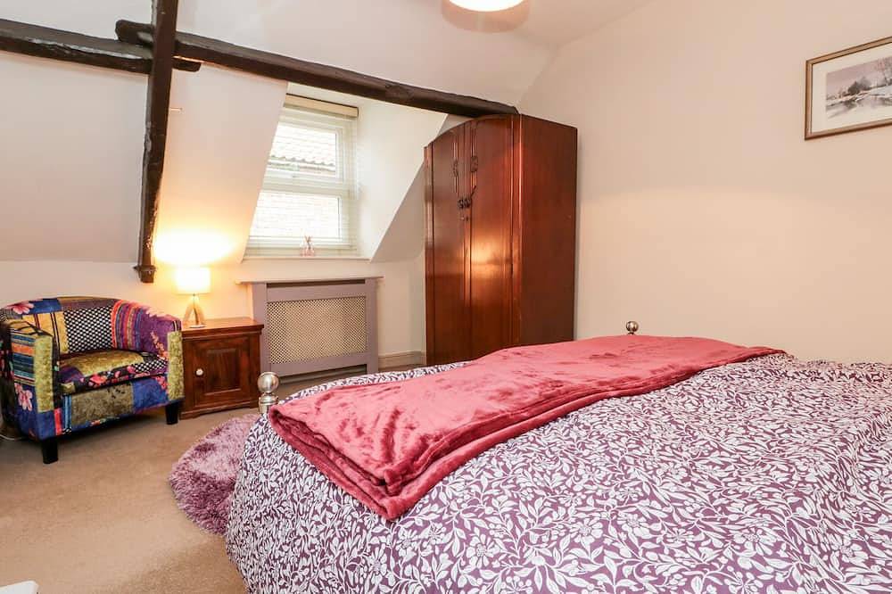 Black Sheep Cottage, pet friendly in Thirsk in Thirsk, North Yorkshire