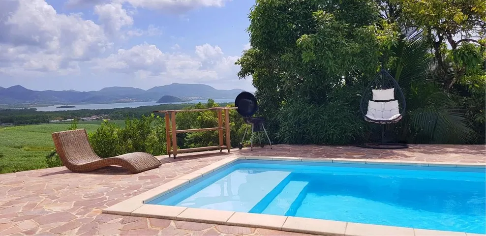 Apartamento de vacaciones para 4 personas, con vistas además de jardín y piscina - 1