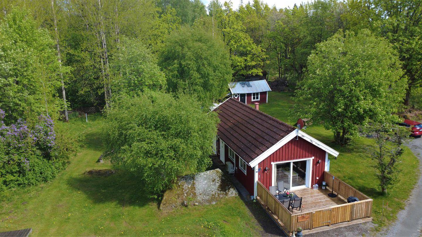 Hus för 4 Personer, med trädgård och bubbelpool