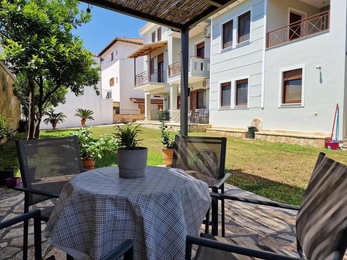 Ferienwohnung für 7 Personen, mit Balkon und Terrasse sowie Garten und Ausblick