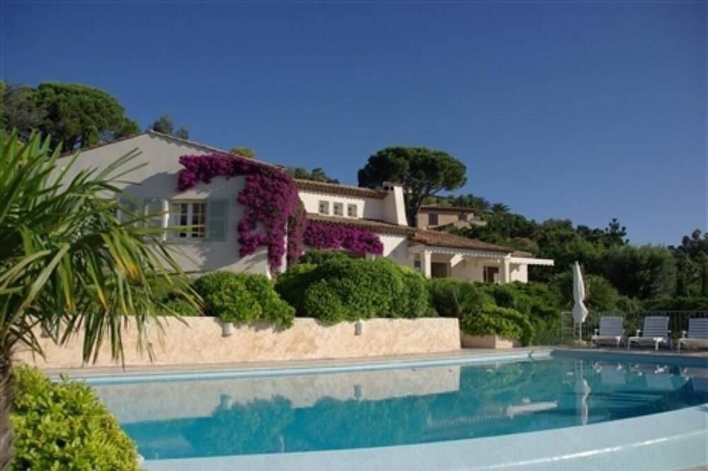 Casa vacanza a Var a partire da 871€ a notte