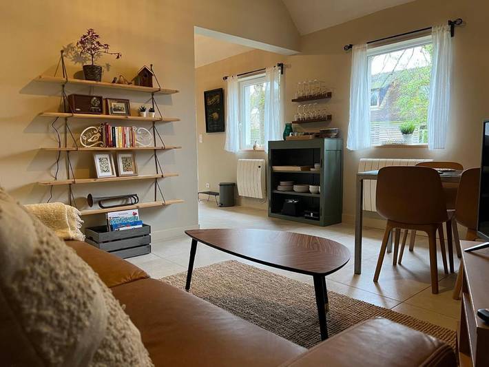 Gîte pour 4 personnes, avec Terrasse à Maslives
