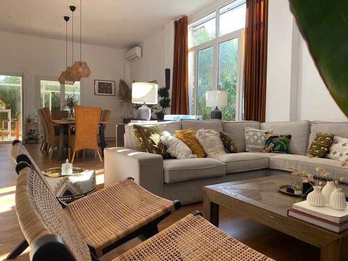 Location de vacances pour 8 personnes, avec piscine et terrasse, adapté aux familles à Roche - 2