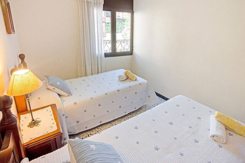 Entire apartment, Cozy Pyrenees Getaway in Boí, La Vall de Boí