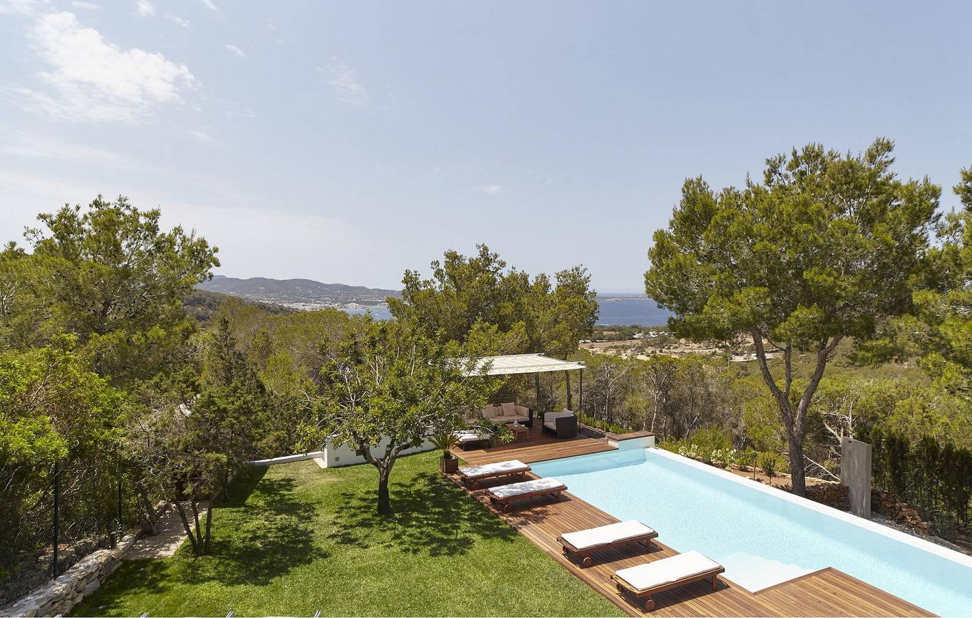 Apartment mit Meerblick, Garage, Pool und AC - 2,5 km zum Strand von s'Arenal in Cala Saladeta, Sant Antoni de Portmany