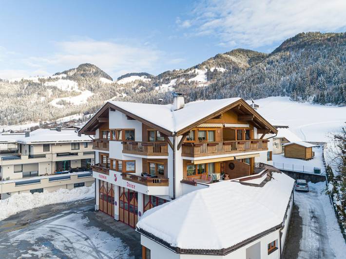 Ferienwohnung für 8 Personen, mit Balkon und Terrasse in Itter