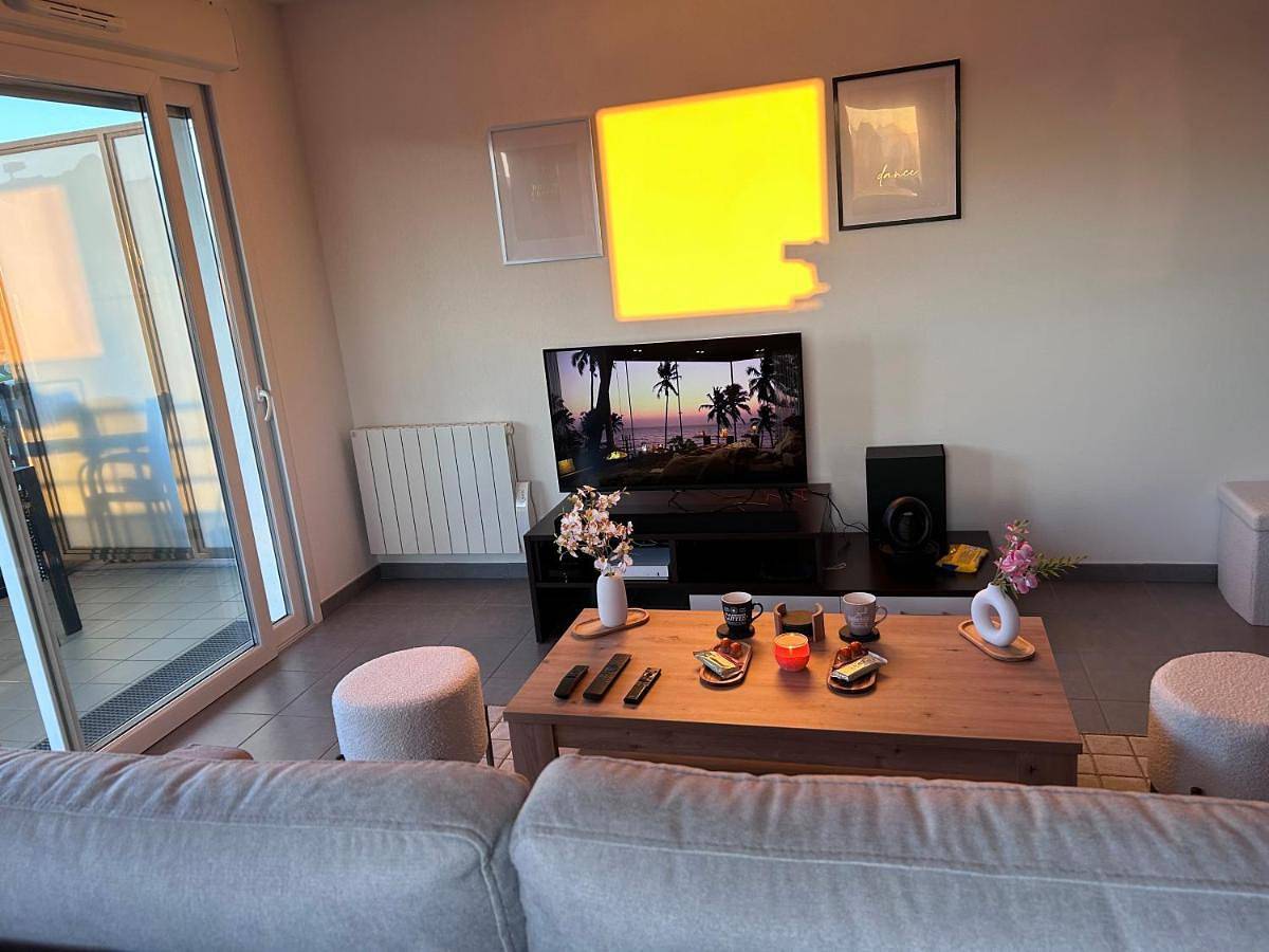 Appartement entier, One-Bedroom Apartment in Publier, Région de Thonon-les-Bains