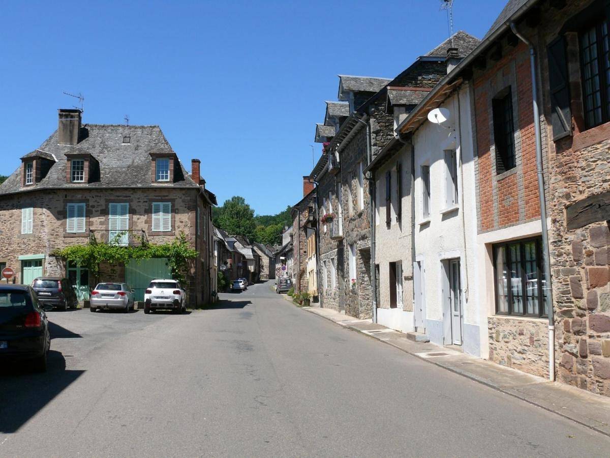 La mémée du Saillant in Voutezac, Région de Brive-la-Gaillarde