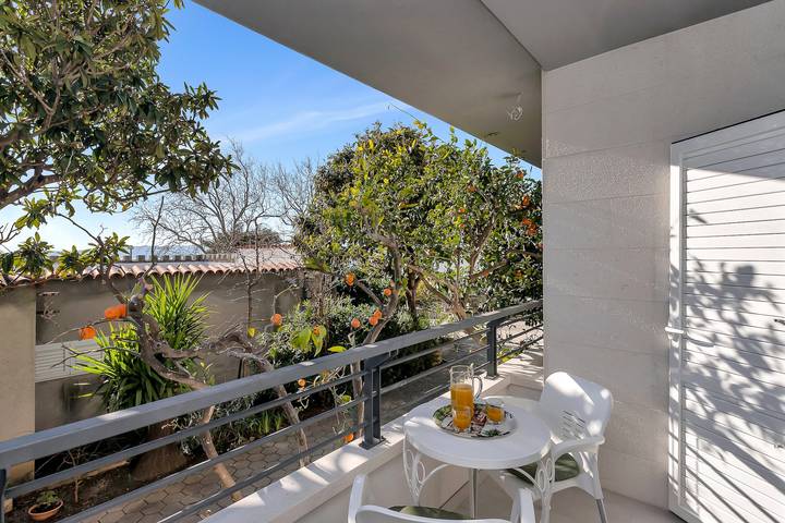 Ferienwohnung für 2 Personen, mit Balkon/Terrasse in Baska Voda
