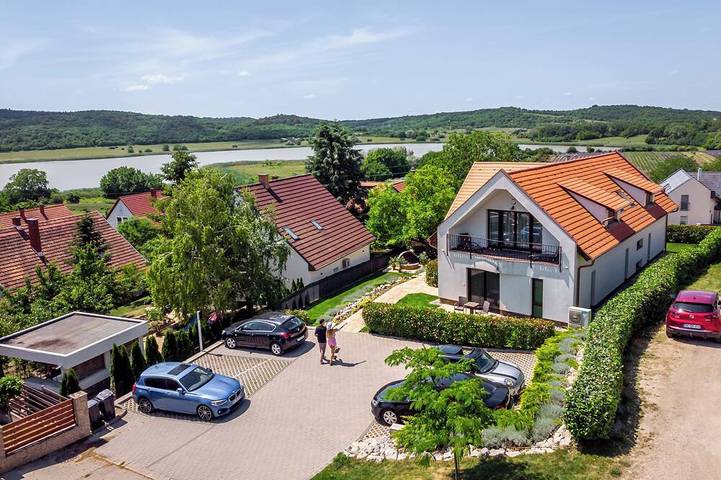 Apartament wakacyjny dla 4 osób, z sauna w Tihany