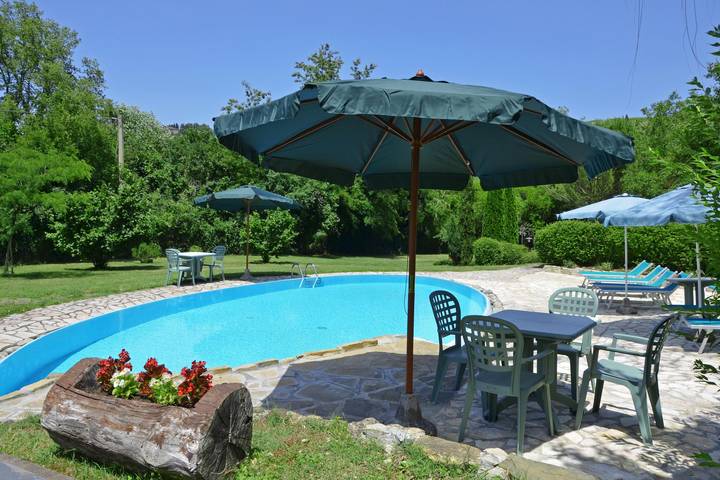 Location de vacances pour 12 personnes, avec piscine, animaux acceptés à Radda in Chianti - 2