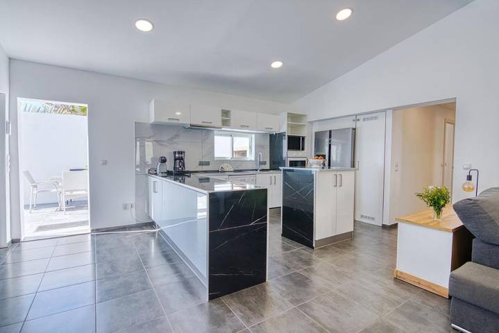 Casa rural para 6 personas, con vistas además de piscina y jardín, Se admiten mascotas en San Agustín - 2