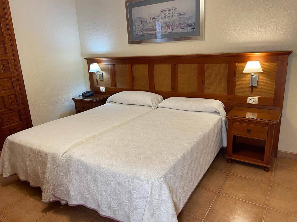 Apartamentos Colón2 in Playa de las Américas, Arona