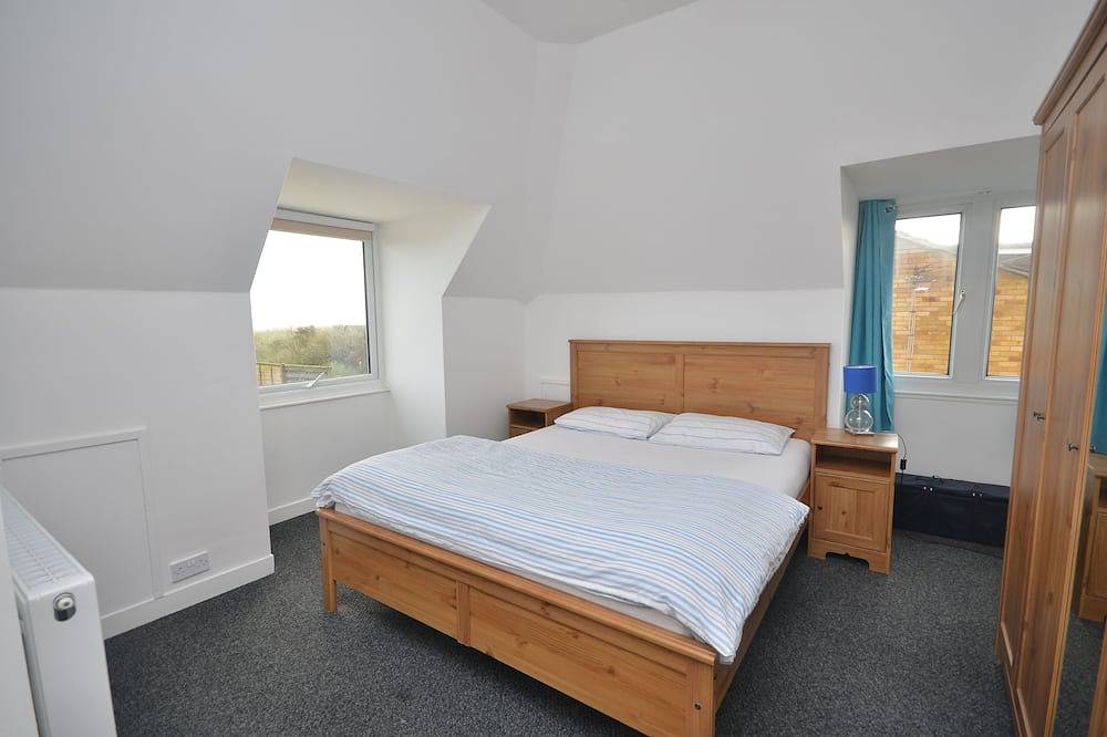 Family & Pet Friendly Home Direct On A Lovely Sandy Beach in Kent