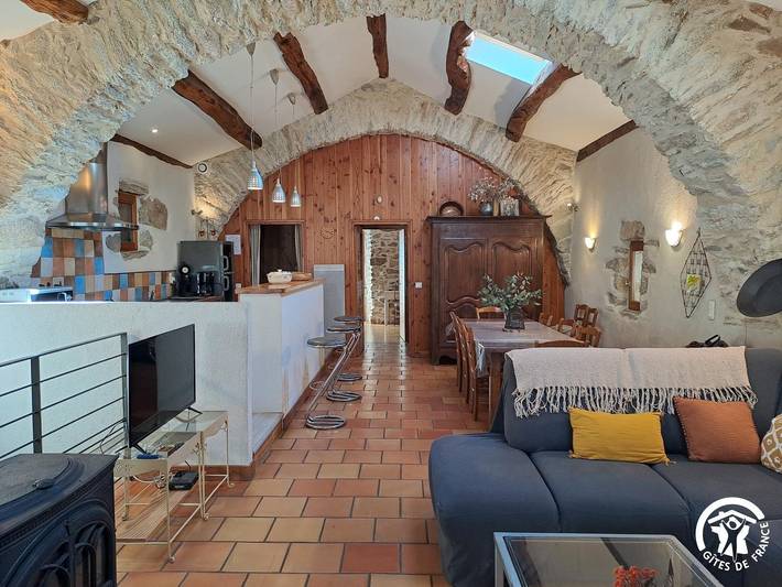 Gîte pour 2 personnes, avec Terrasse et Jardin dans Fontrieu - 3