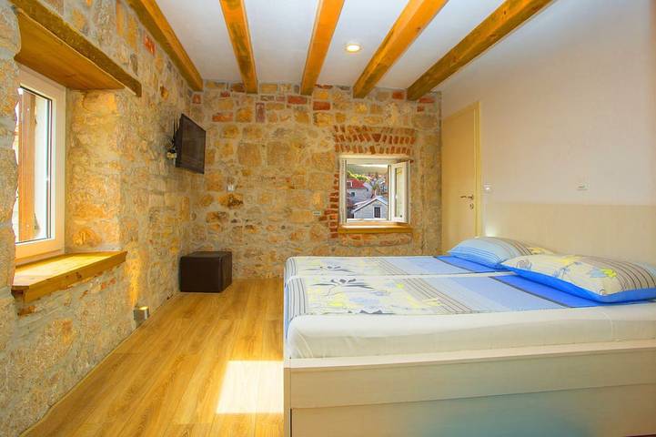 Villa Veli Varos, 4 bedrooms, near Diocletian pallace, Split old town in Split, Split-Dalmatien