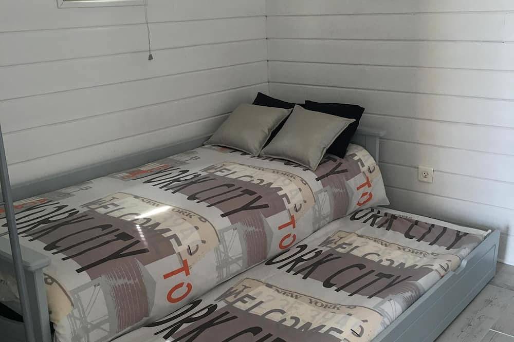 Ganze Wohnung, Schöne klimatisierte T3, direkt am Strand, 2 Schlafzimmer, Aufzug, Adsl, Parkplatz in Cavalaire-sur-Mer, Parc national Port-Cros