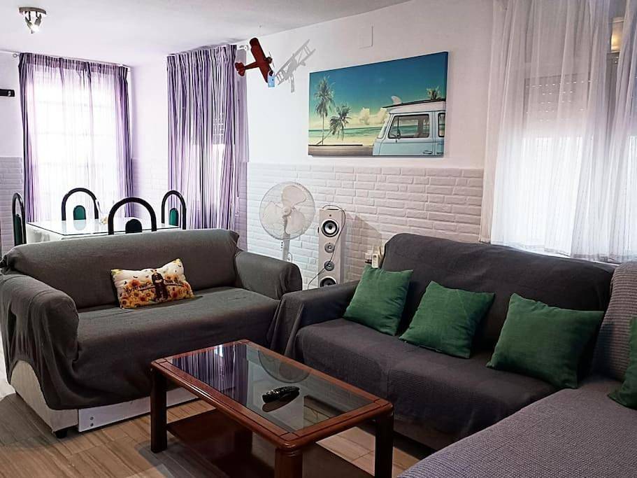 Ganze Wohnung, Four-Bedroom House in San Fernando, Costa de la Luz