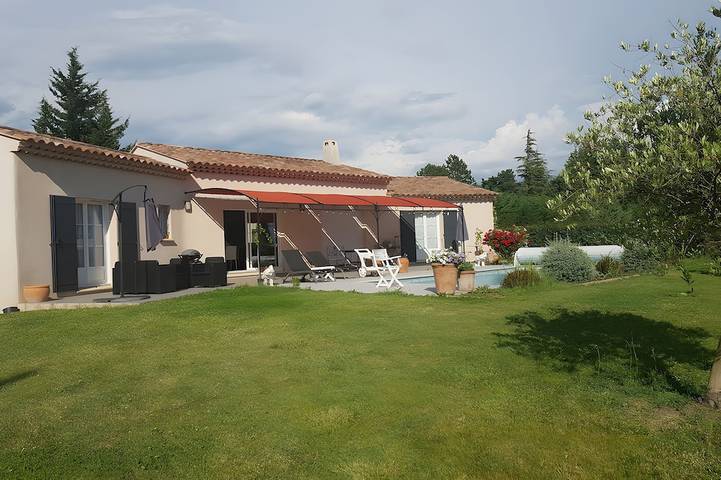 Chambre d’hôte pour 2 personnes, avec Jardin et Piscine à Saumane-de-Vaucluse