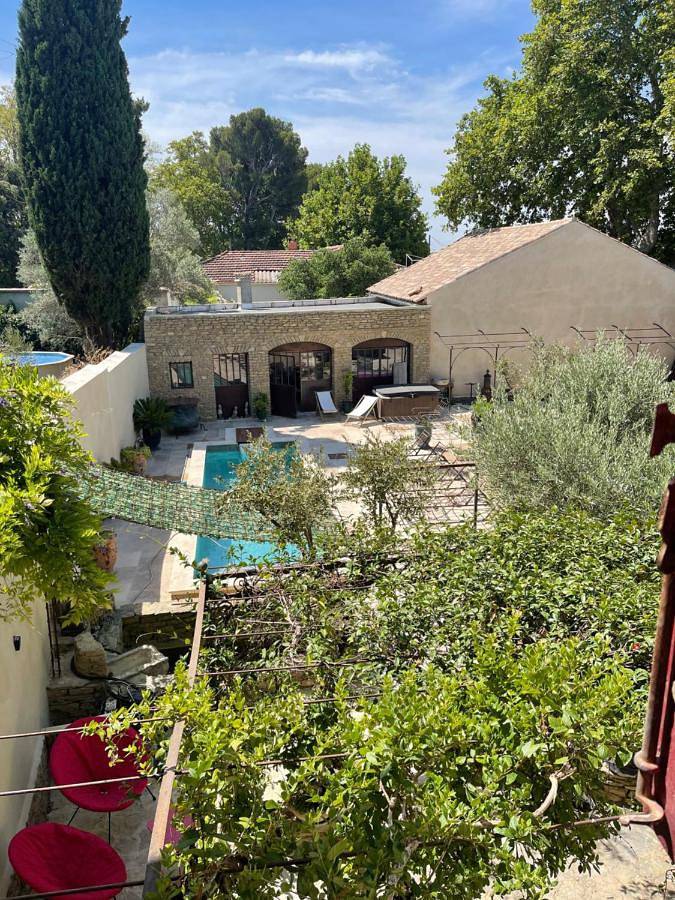 Maison de vacances pour 2 personnes, avec Terrasse et Jardin ainsi que Piscine et Vue à Violès