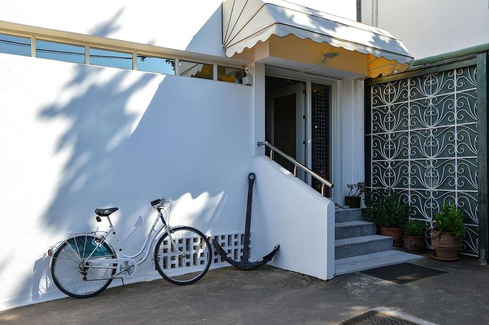 Apartments complex is the ideal place for family accommodation in Crete, in Stalida, Iraklio-Heraklio region