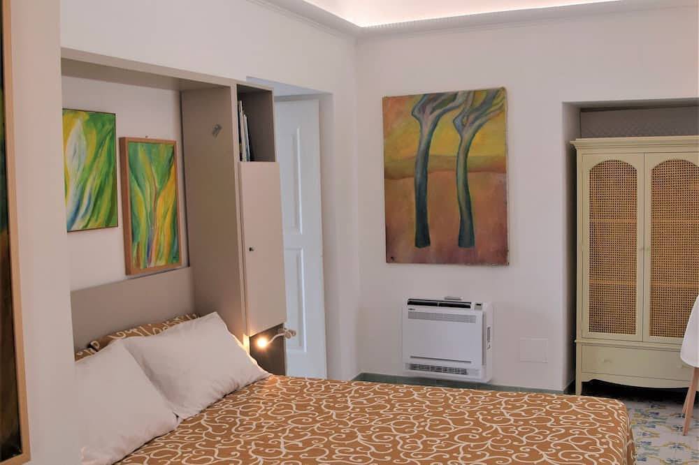 Up to 11 people in this villa in Meta di Sorrento with breathtaking views! in Meta, Península Sorrentina