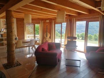 Maison de campagne pour 10 personnes, avec vue ainsi que balcon et jardin à Saint-Martin-de-Queyrières