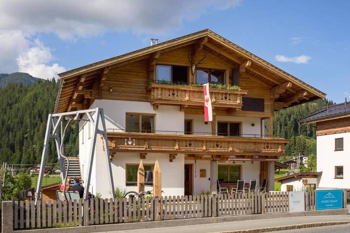Ferienhaus für 12 Personen, mit Whirlpool und Balkon sowie Sauna und Garten - 1