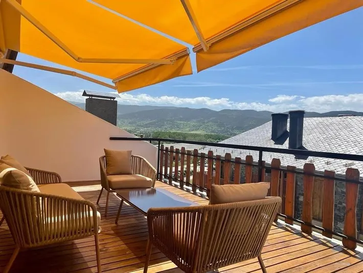 Apartamento de vacaciones para 7 personas, con piscina además de jardín y vistas, Se admiten mascotas - 1