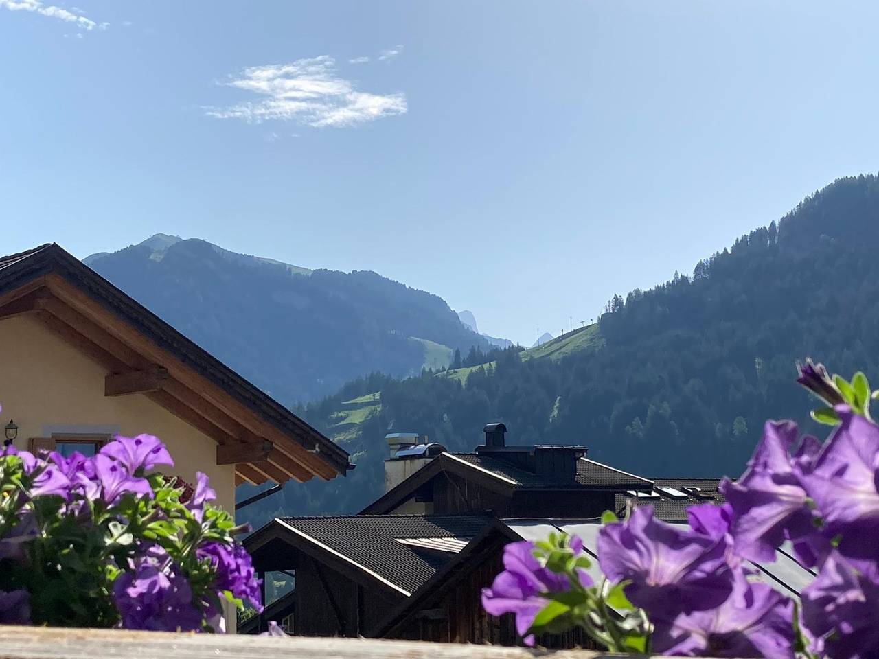 Appartamento intero, Appartamento 'Vich' con Vista Montagna, Balcone e Wi-Fi in San Giovanni di Fassa, Dolomiti Superski