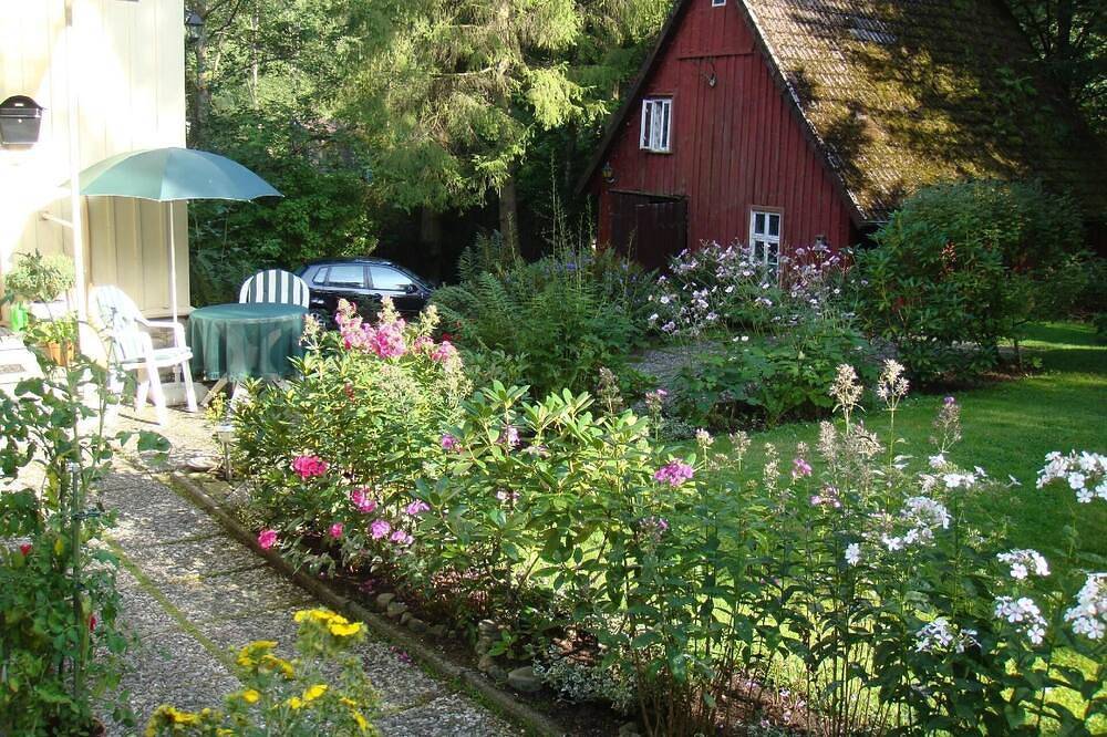Ganze Wohnung, Ferienwohnung Osterode für 1 - 4 Personen mit 2 Schlafzimmern - Ferienwohnung in Ein- oder Mehrfamil in Osterode, Harzvorland