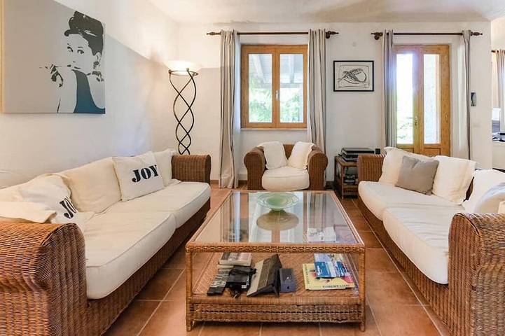 Ferienhaus für 6 Personen, mit Balkon und Garten