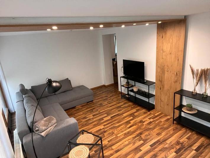 Ferienwohnung für 15 Personen, mit Balkon und Terrasse sowie Garten und Ausblick in Leipheim