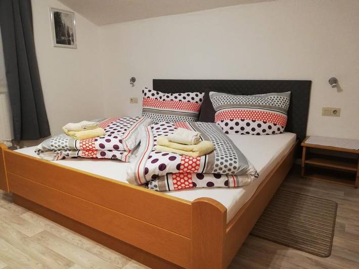Ferienwohnung für 6 Personen, mit Balkon und Garten sowie Ausblick in Imsterberg - 3