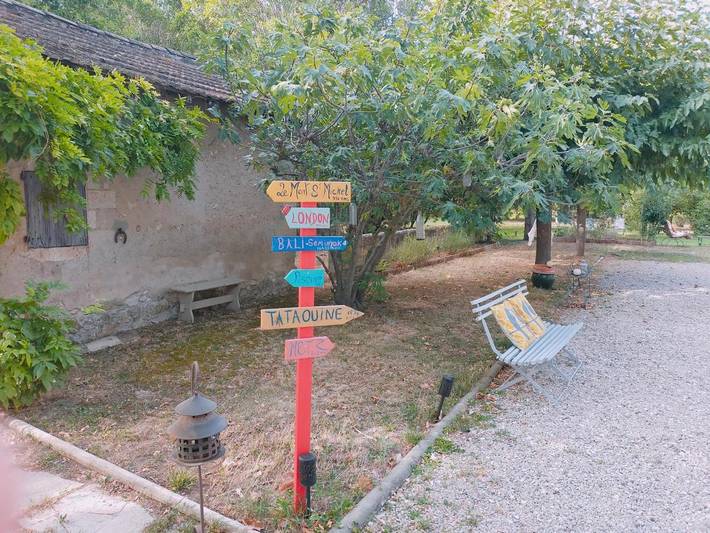 Location de vacances pour 4 personnes, avec jardin ainsi que piscine et vue à Plan-d'Orgon - 3