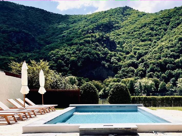 Ferienwohnung für 4 Personen, mit Garten und Pool