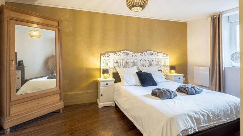 Appartement de vacances pour 4 personnes, avec jardin ainsi que jacuzzi et terrasse, animaux acceptés