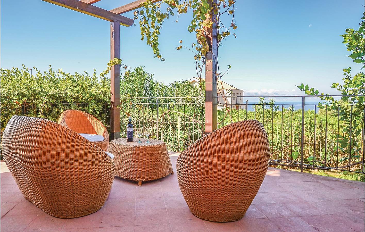 Gemütliches Appartement am Meer mit Terrasse in Citta del Mare, Palermo Provinz
