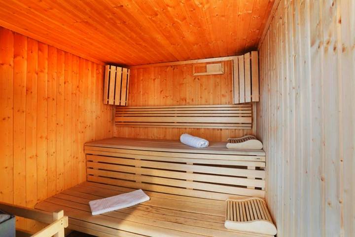 Parc de vacances pour 4 personnes, avec sauna et jardin ainsi que bassin pour enfant et piscine en Vendée - 4