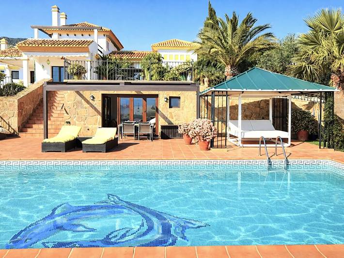 Chalet para 7 personas, con Balcón y Terraza además de Jacuzzi y Jardín en Antequera - 2