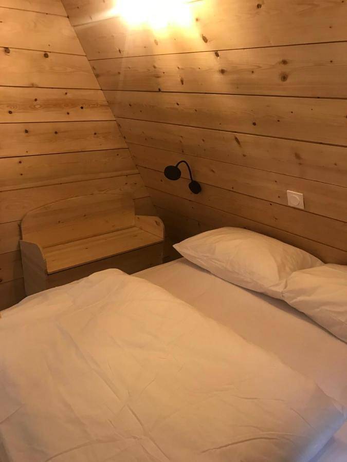 Camping pour 4 personnes, avec vue et jardin dans la Loire - 4