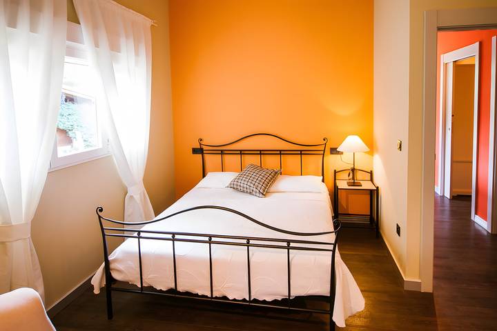 Ganze Wohnung, Ferienwohnung 'Usko 2' mit Bergblick, privatem Pool und Wi-Fi in Lezama (Alava), Amurrio