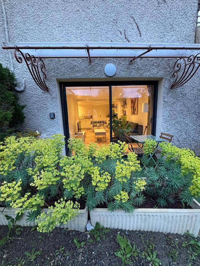 Location de vacances pour 7 personnes, avec terrasse et jardin à Charmeil - 4