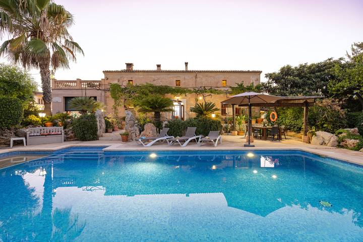 Casa de vacaciones para 10 personas, con terraza y jardín - 1